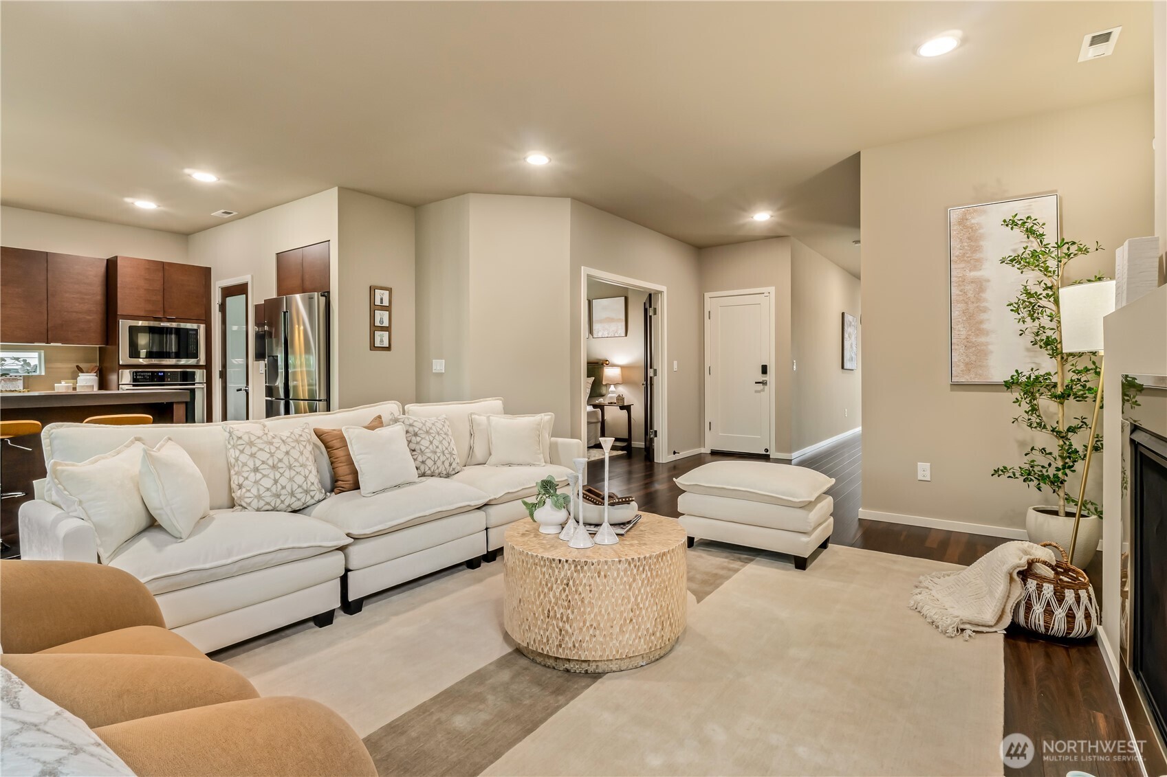4100 168th Place Property Photo 8
