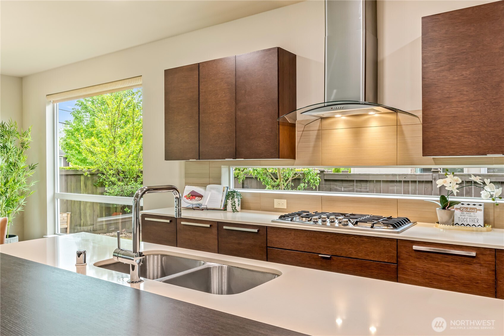 4100 168th Place Property Photo 10