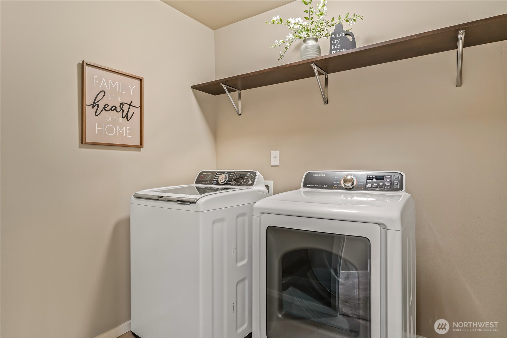 4100 168th Place Property Photo 33
