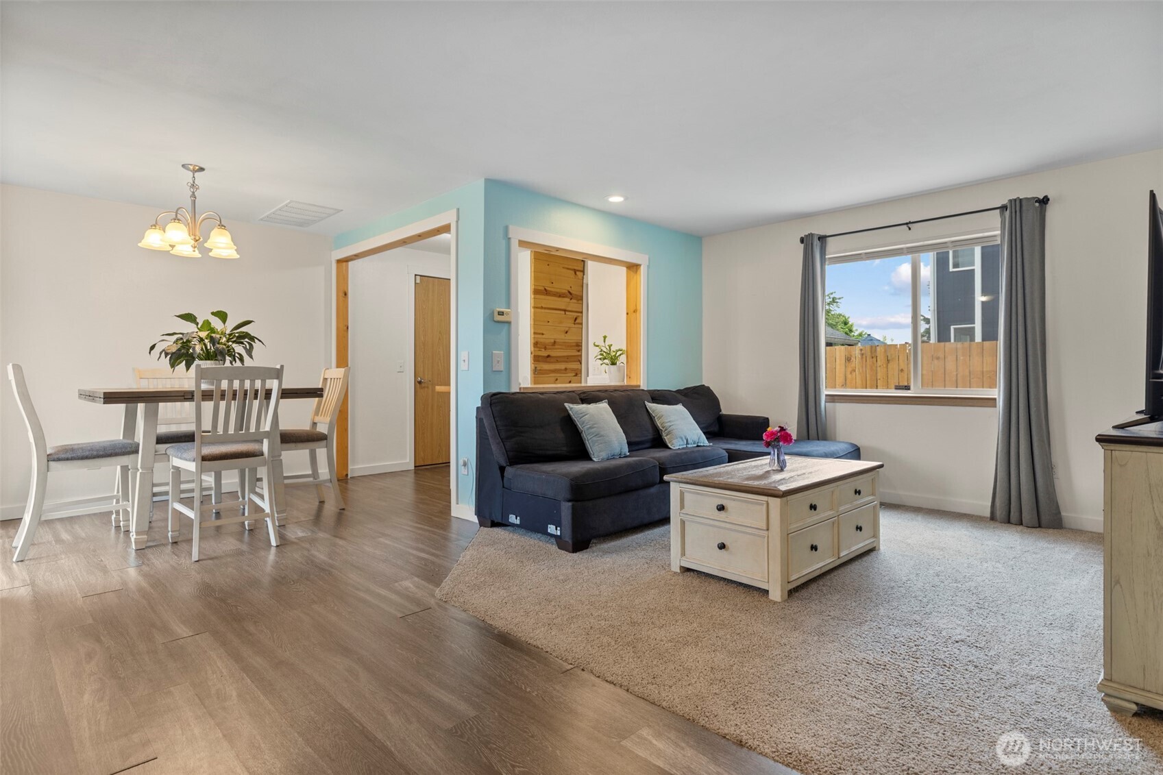 16076 Lakeview Avenue Property Photo 12
