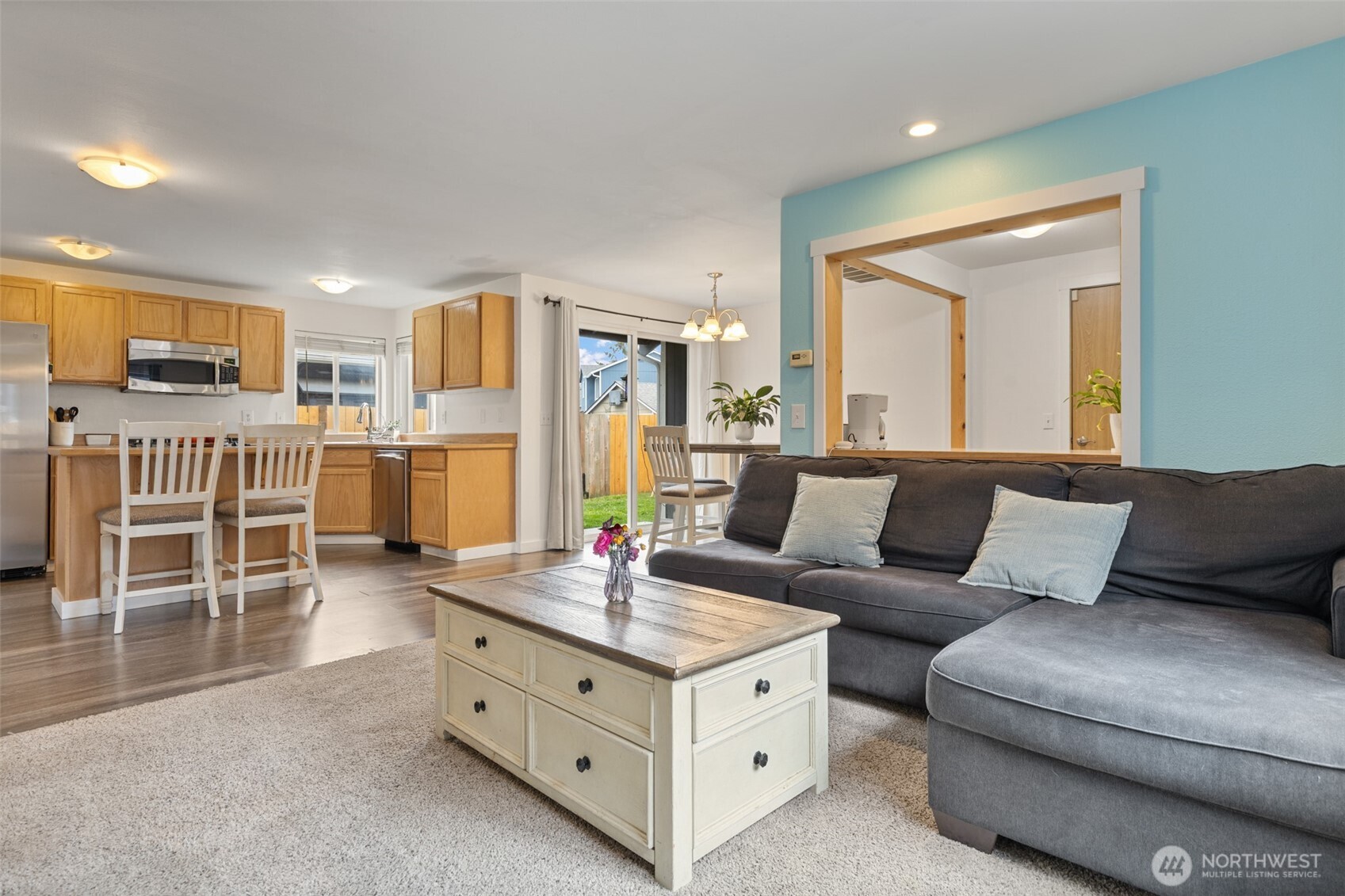 16076 Lakeview Avenue Property Photo 14