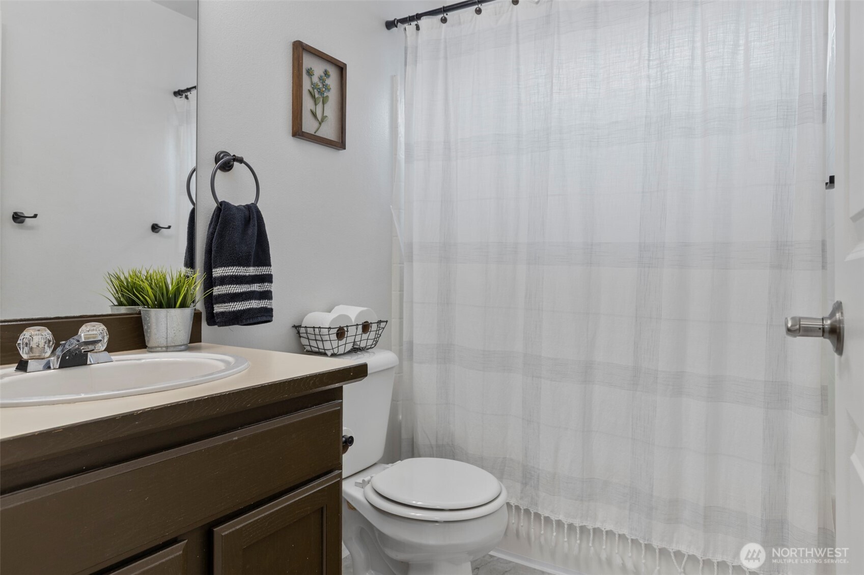16076 Lakeview Avenue Property Photo 17