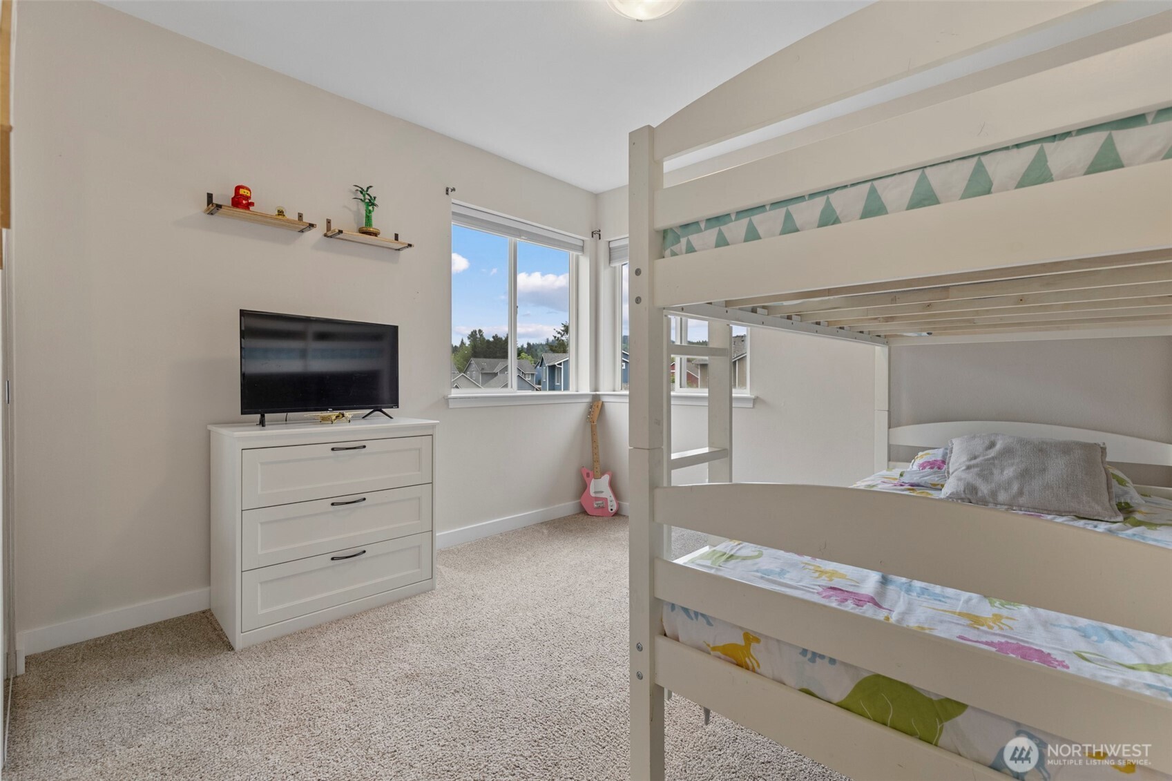 16076 Lakeview Avenue Property Photo 19