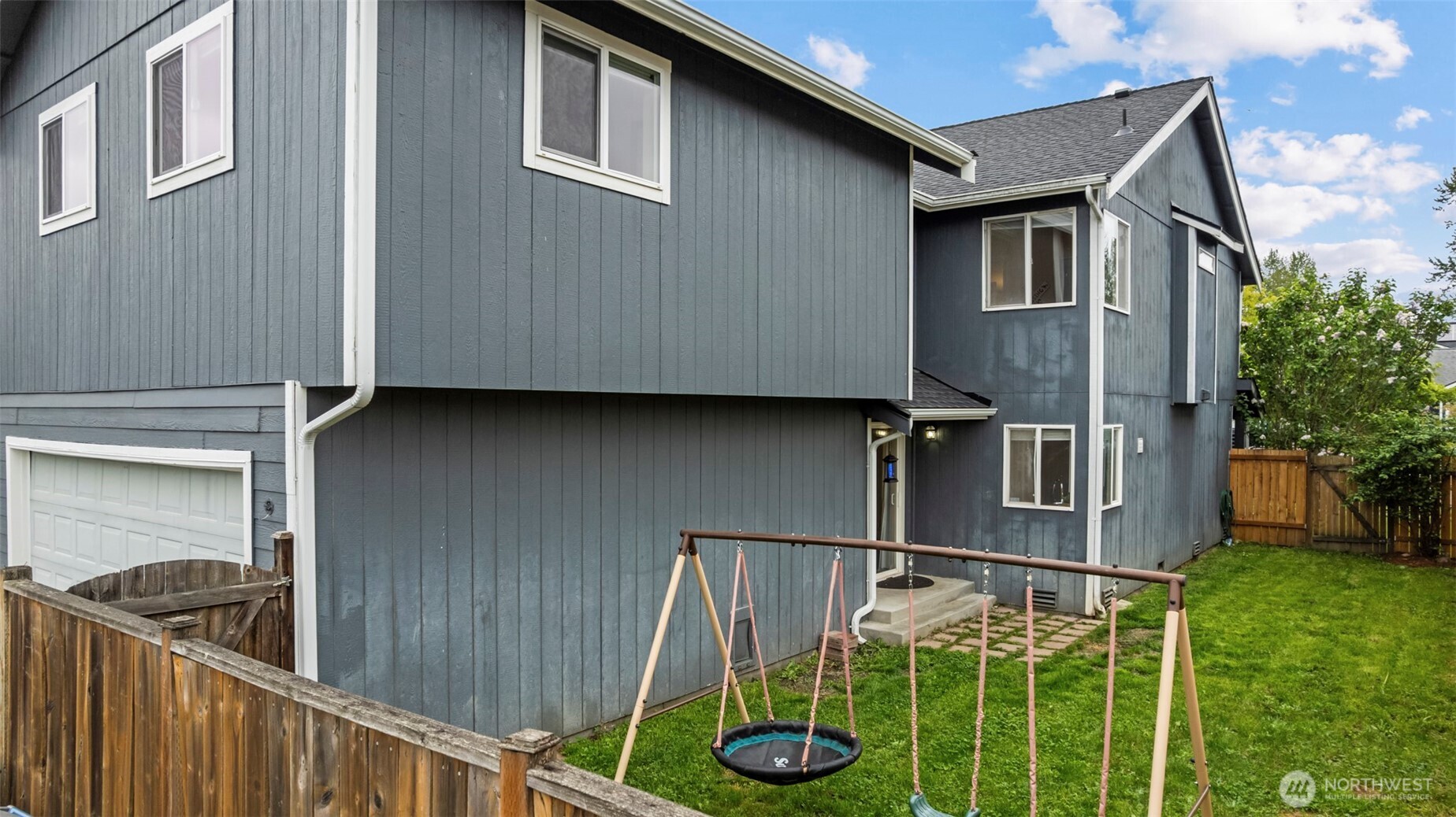 16076 Lakeview Avenue Property Photo 27
