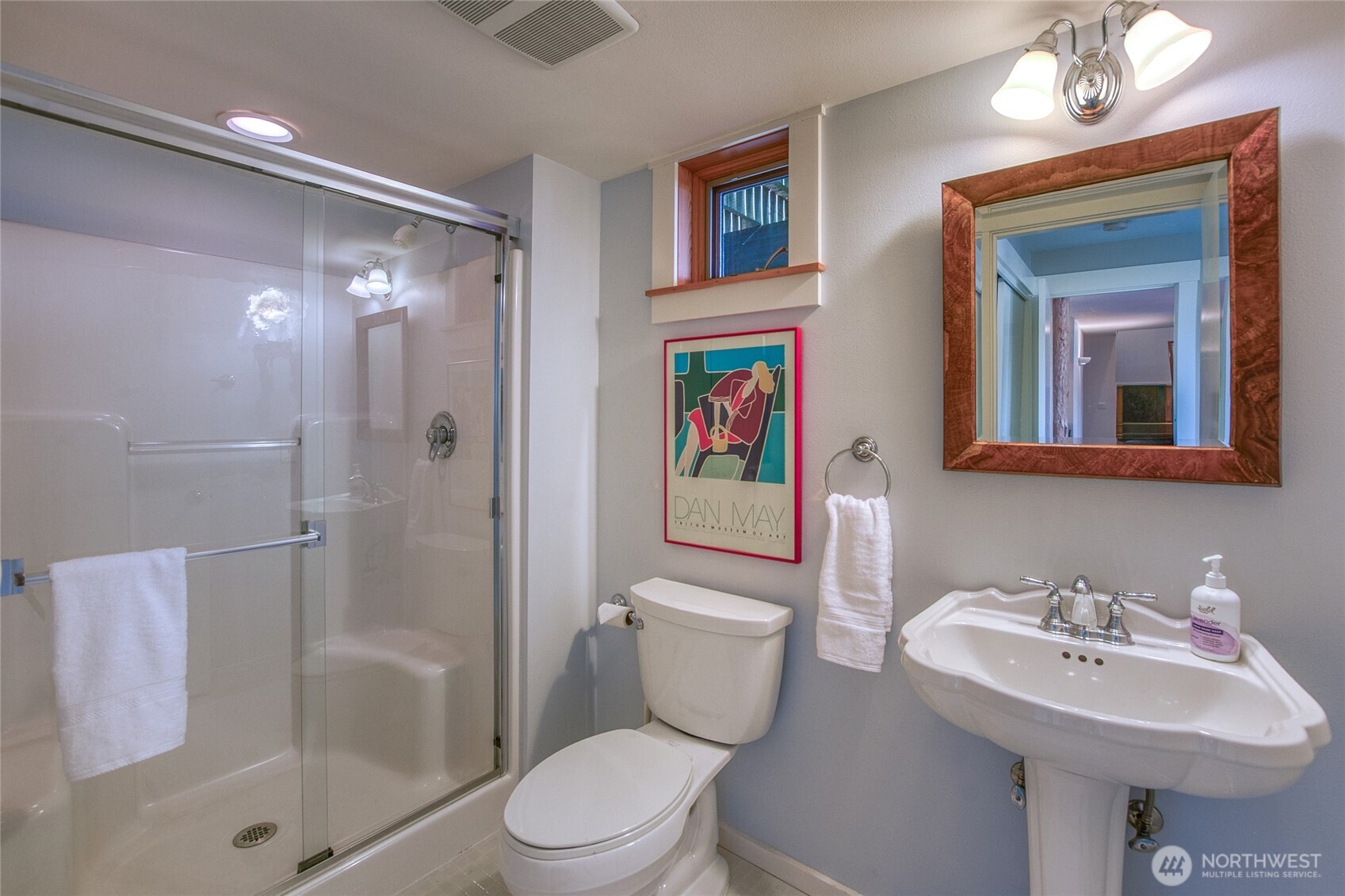 1424 Palisades Drive Property Photo 29