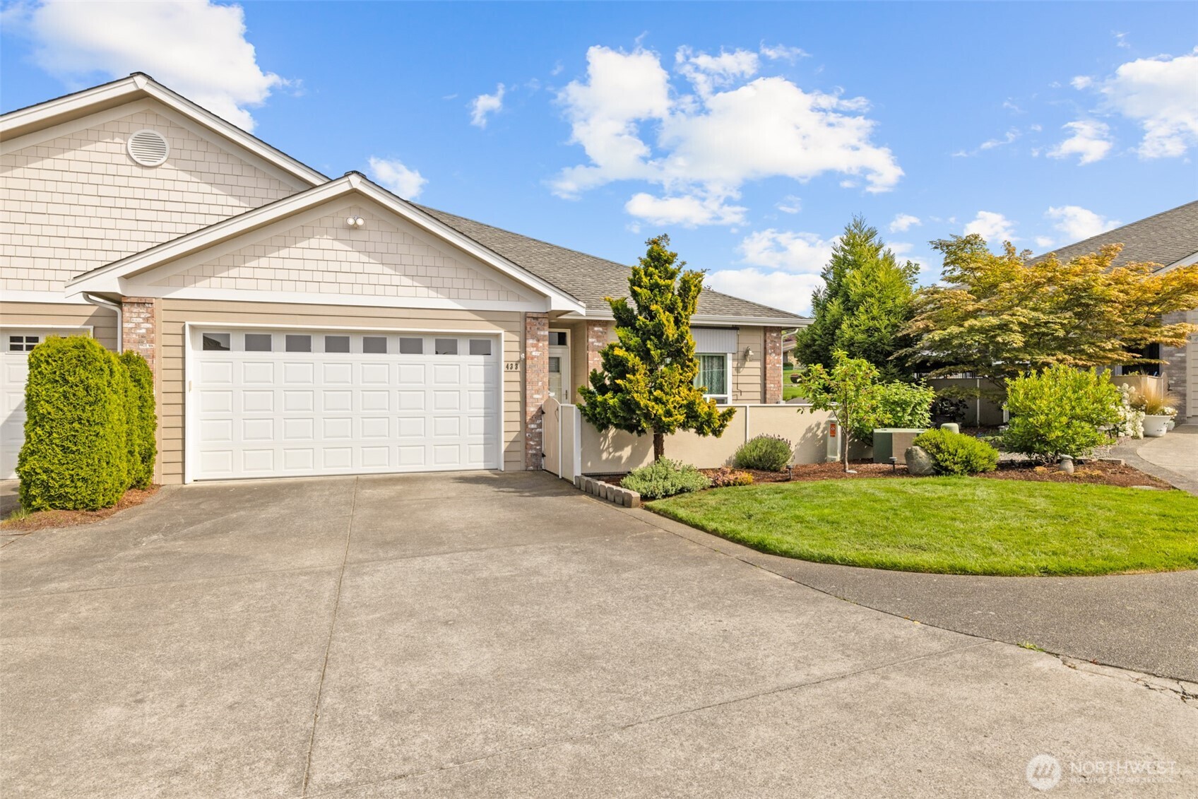 433 Big Leaf Court Property Photo 2