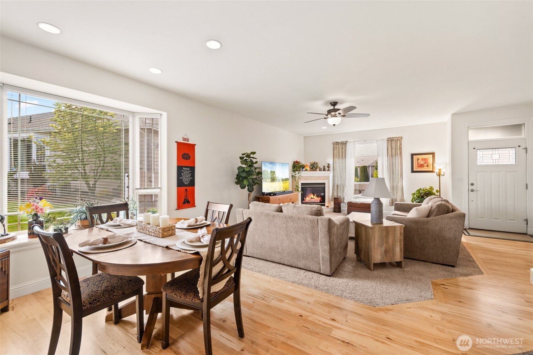433 Big Leaf Court Property Photo 11