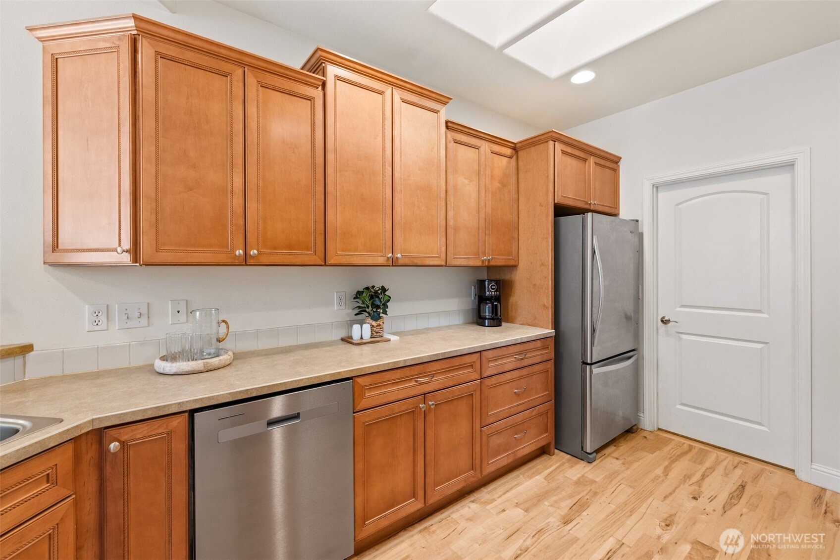 433 Big Leaf Court Property Photo 16