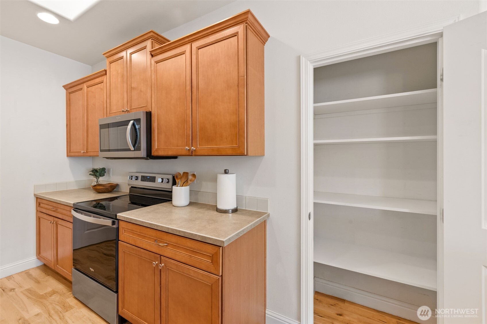 433 Big Leaf Court Property Photo 17