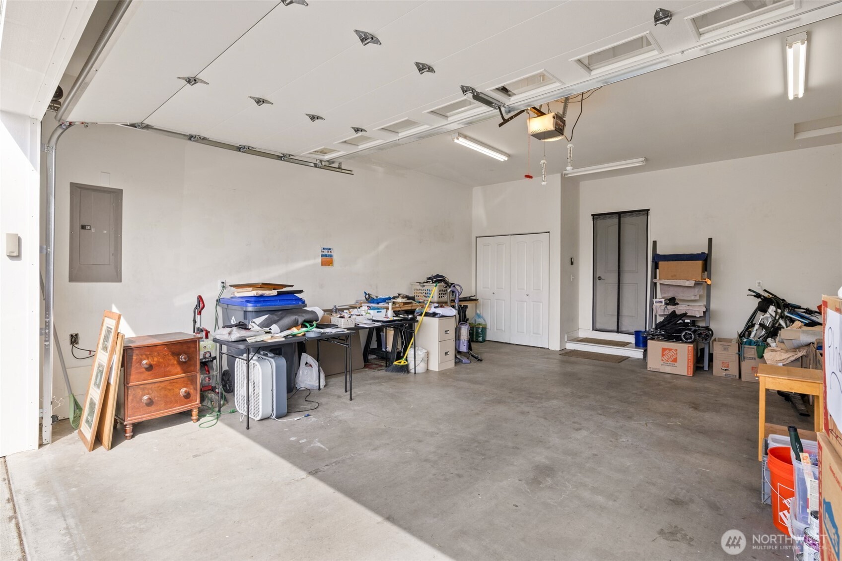 433 Big Leaf Court Property Photo 35