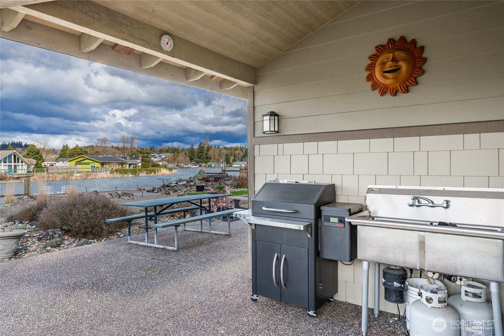 5382 Nootka Loop Property Photo 14