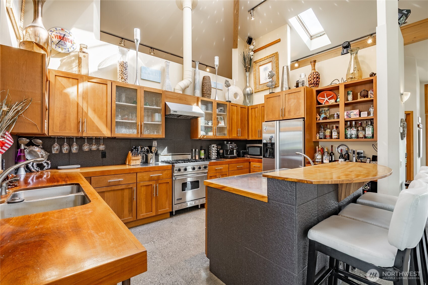 5382 Nootka Loop Property Photo 16