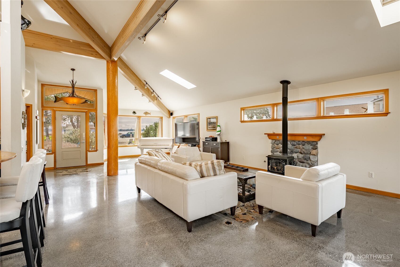 5382 Nootka Loop Property Photo 28
