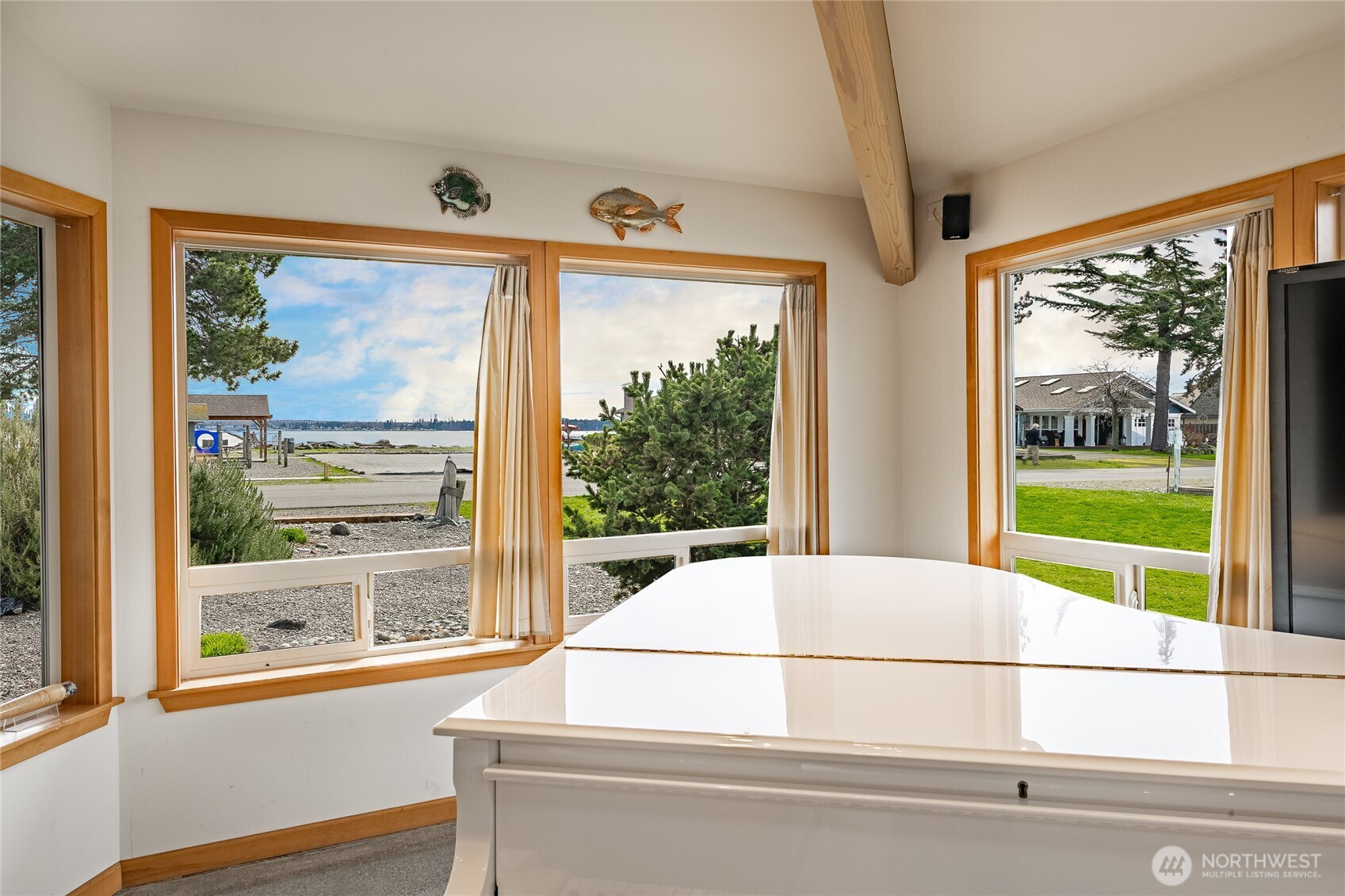 5382 Nootka Loop Property Photo 35