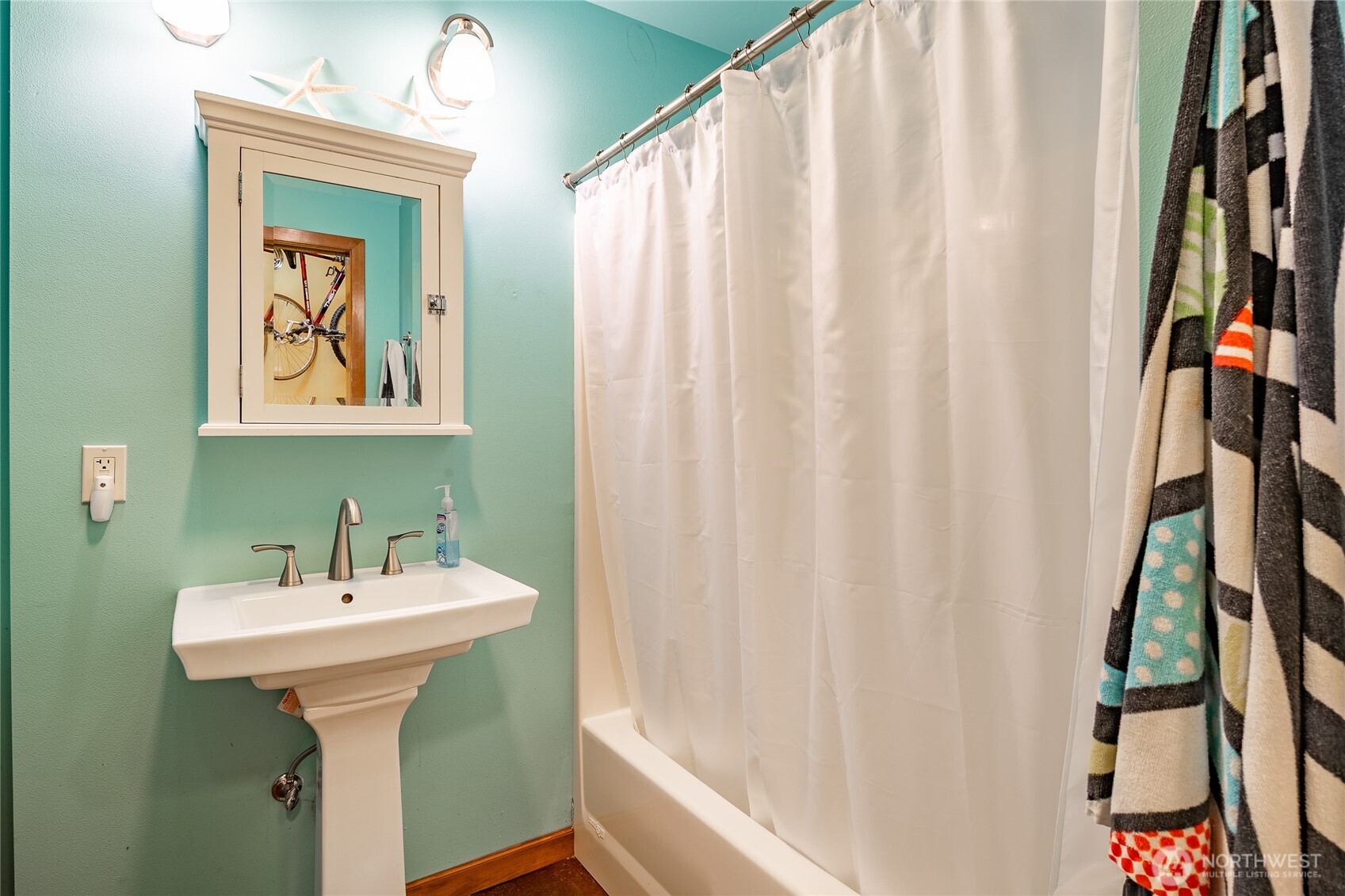 5382 Nootka Loop Property Photo 36