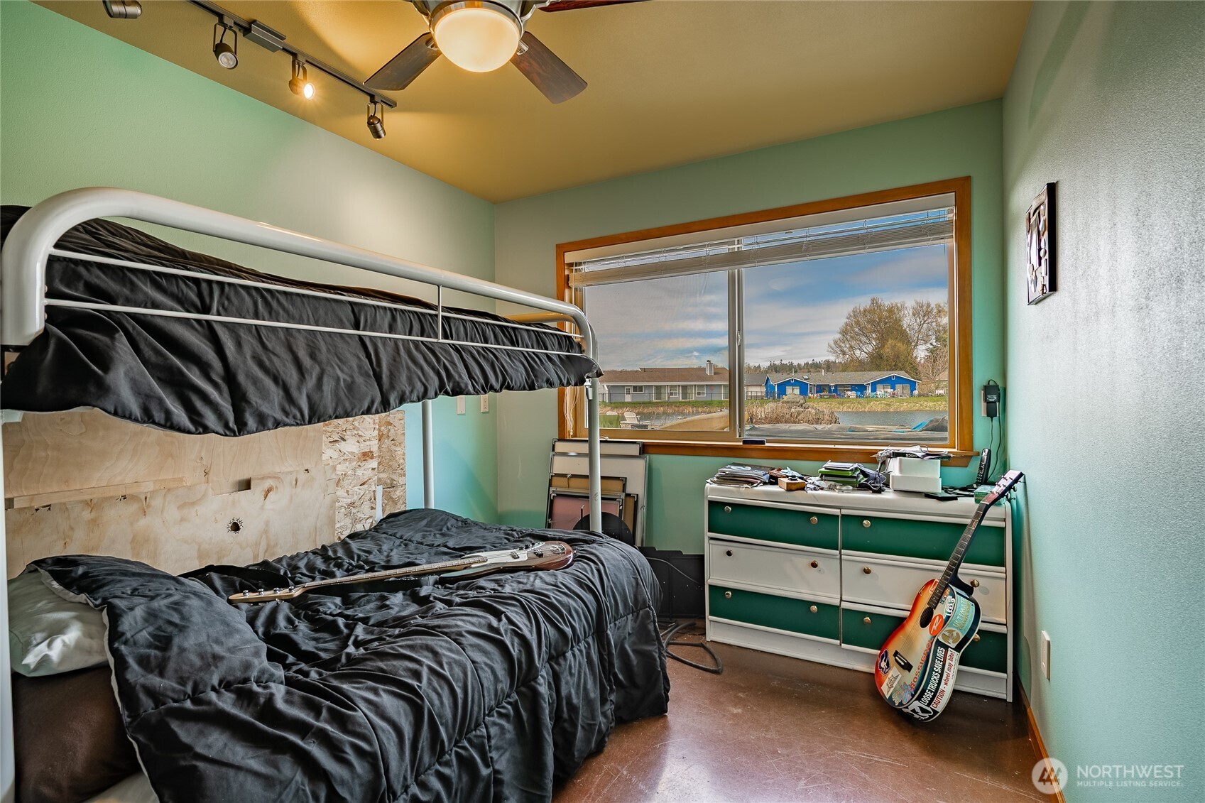 5382 Nootka Loop Property Photo 37