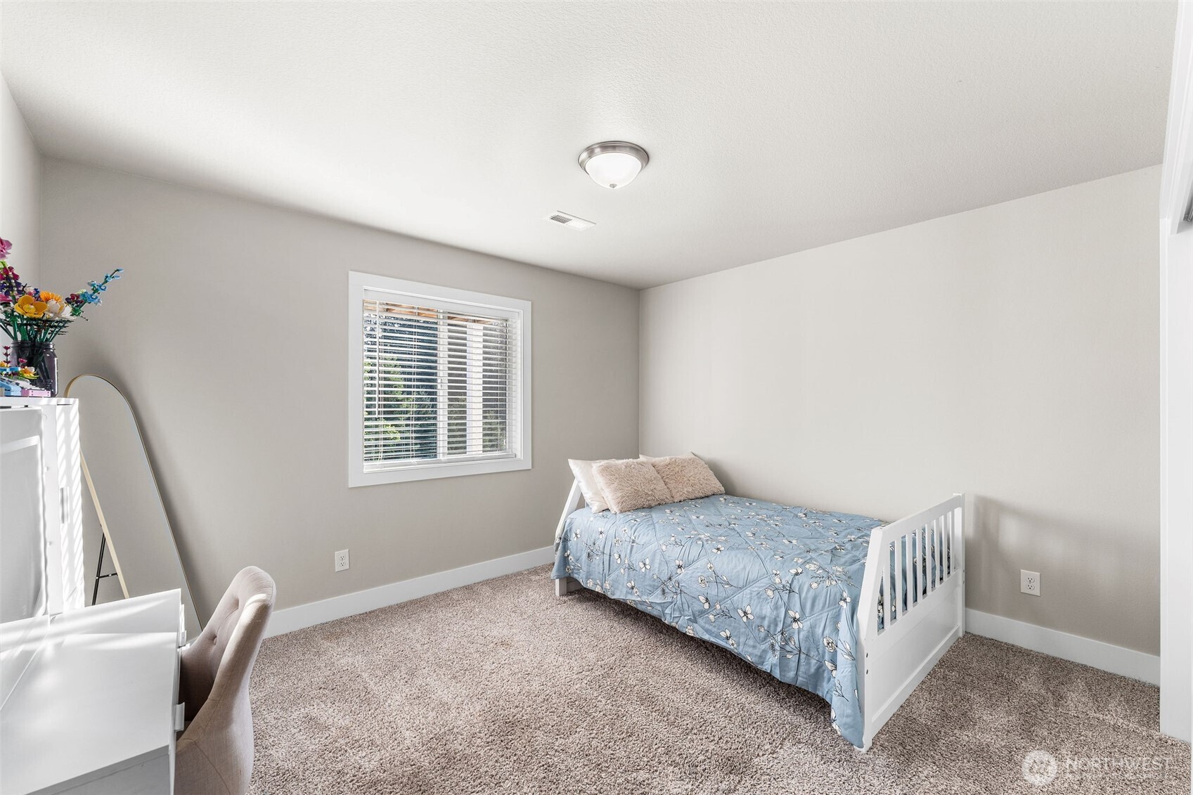 826 W Golden Eagle Avenue Property Photo 29