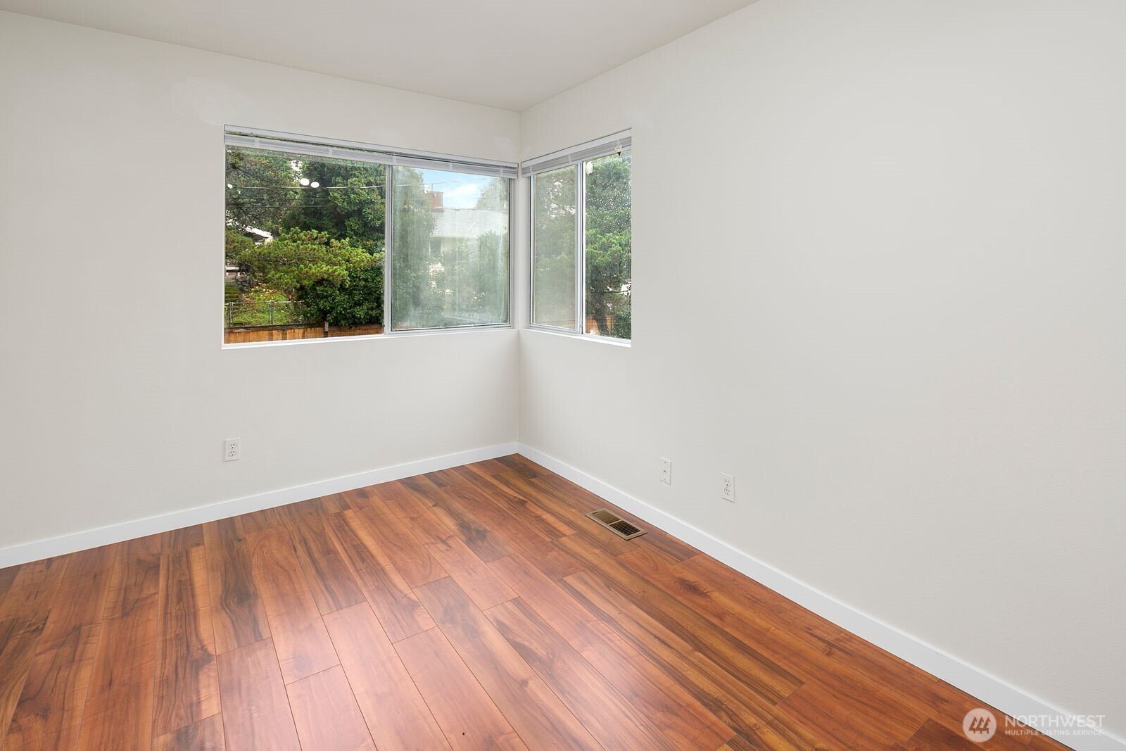 2367 S Forest Street Property Photo 9