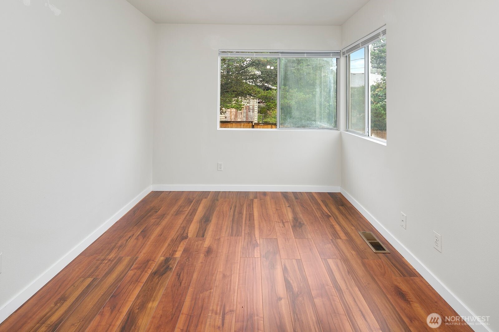2367 S Forest Street Property Photo 10