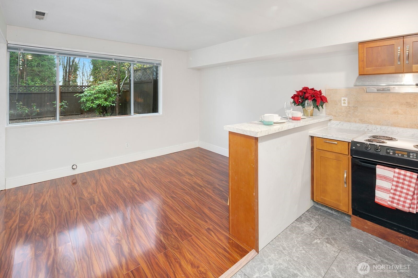 2367 S Forest Street Property Photo 17