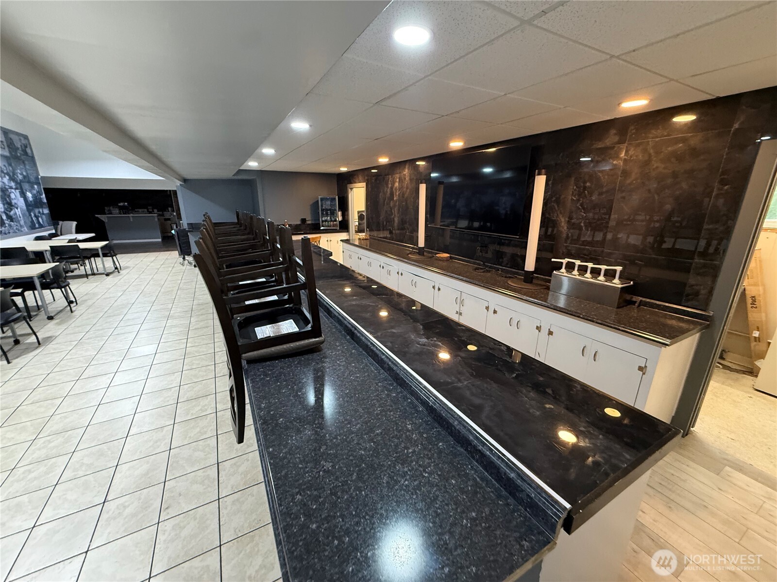 10821 1st Avenue Property Photo 5