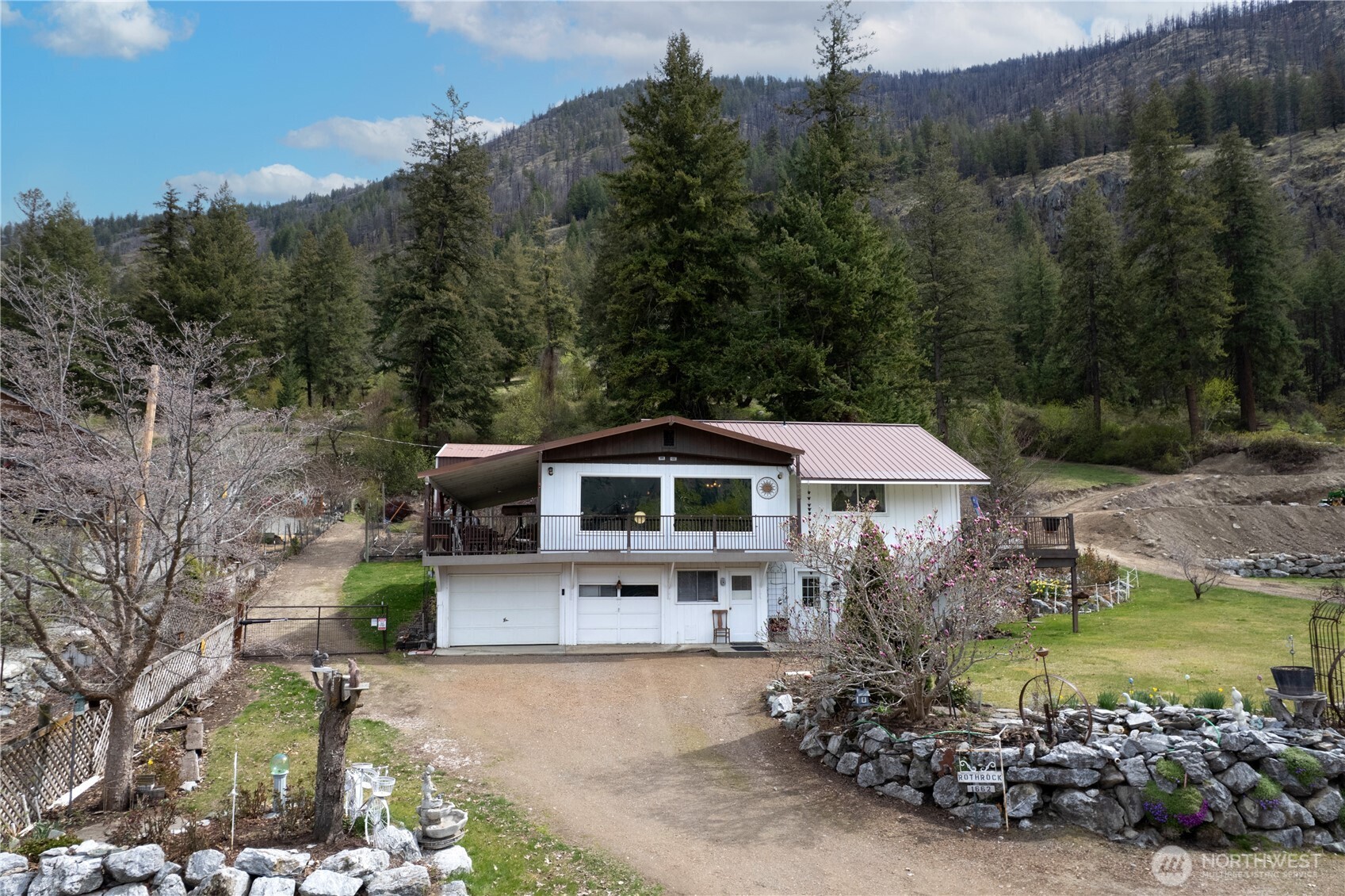 1622 Loomis Oroville Road Property Photo 2