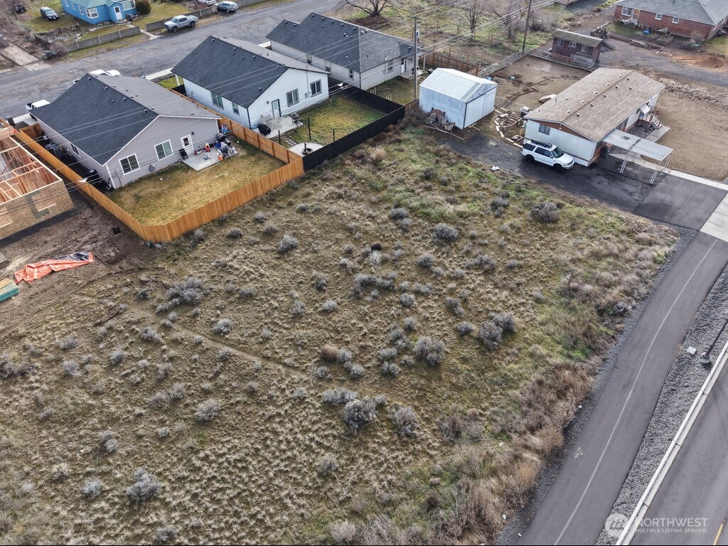 8 Division St Property Photo 9