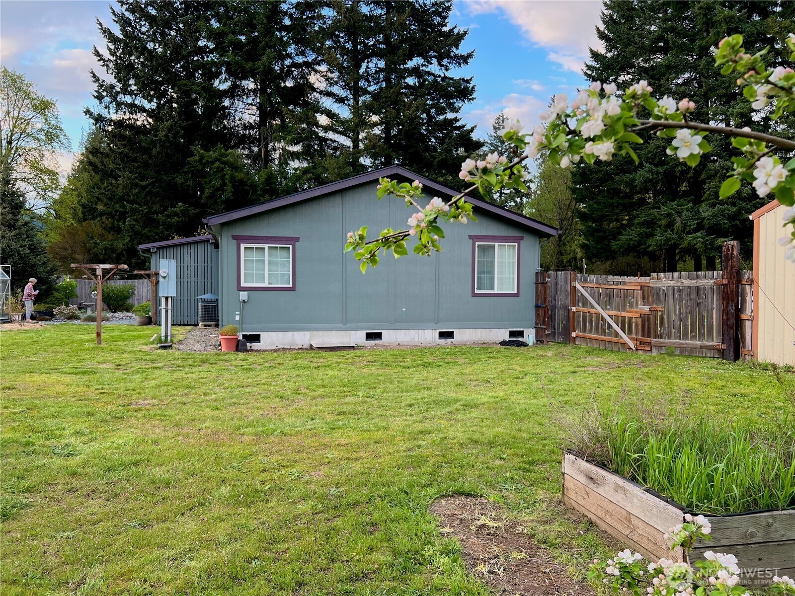 12977 Us Highway 12 Property Photo 6