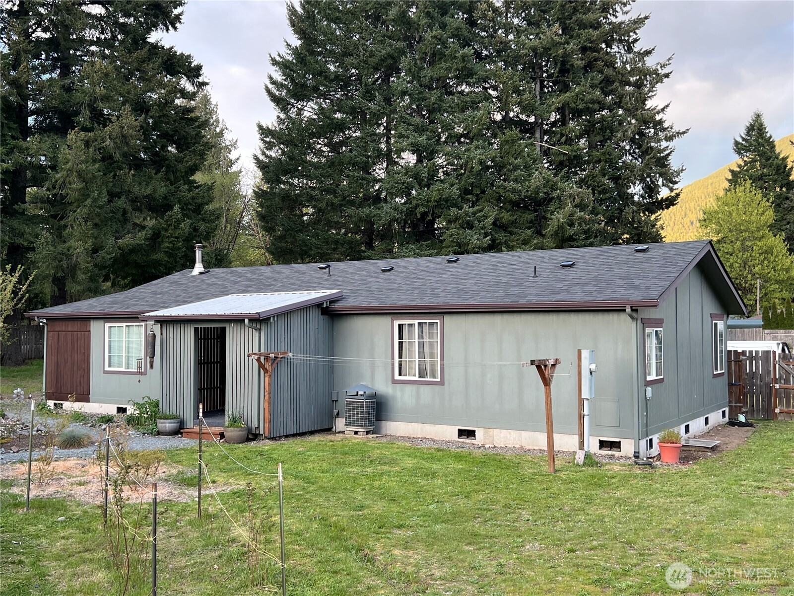 12977 Us Highway 12 Property Photo 7