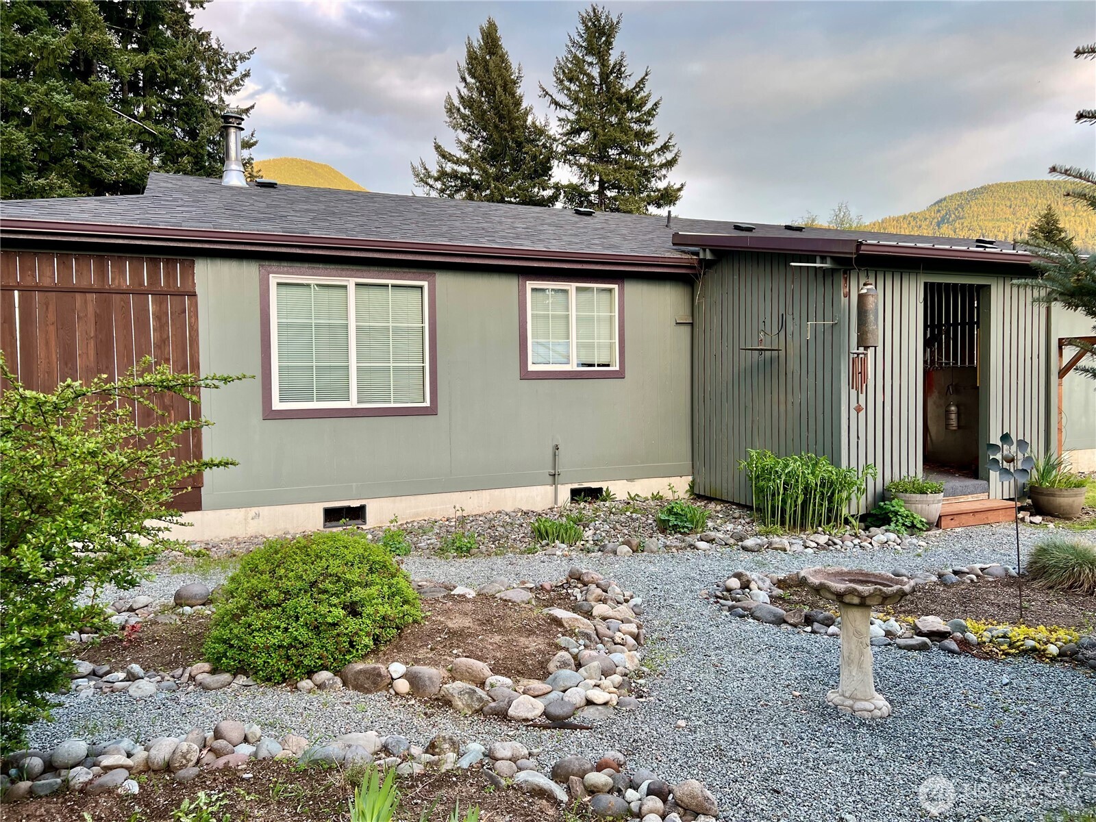 12977 Us Highway 12 Property Photo 8