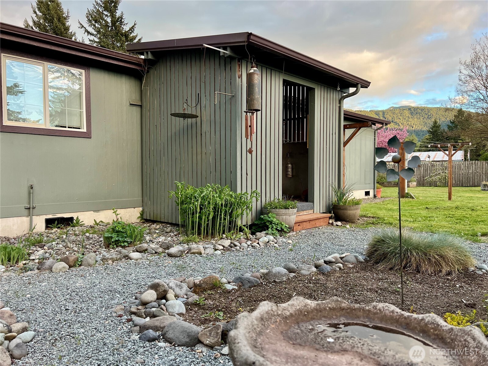 12977 Us Highway 12 Property Photo 9