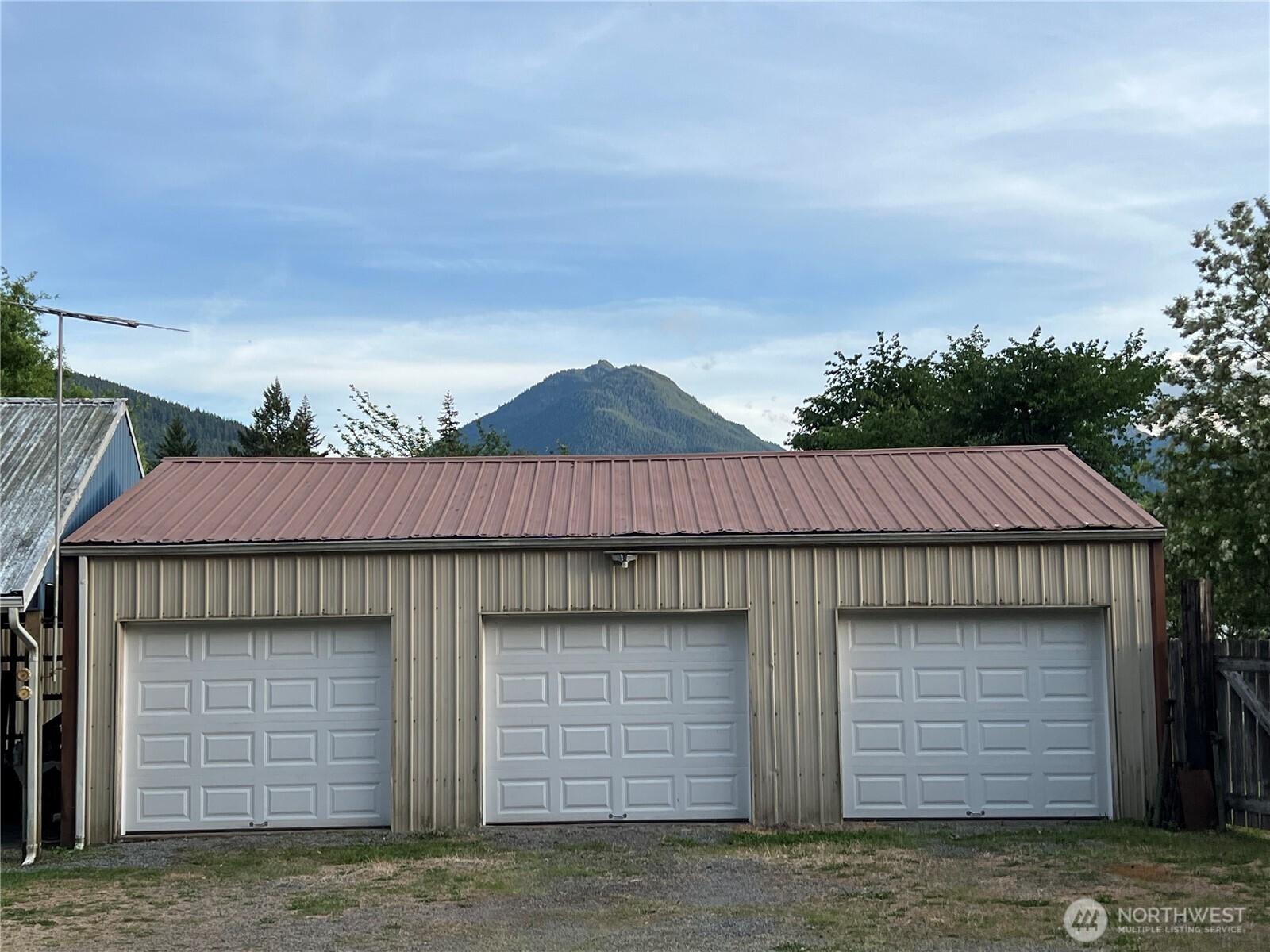 12977 Us Highway 12 Property Photo 32