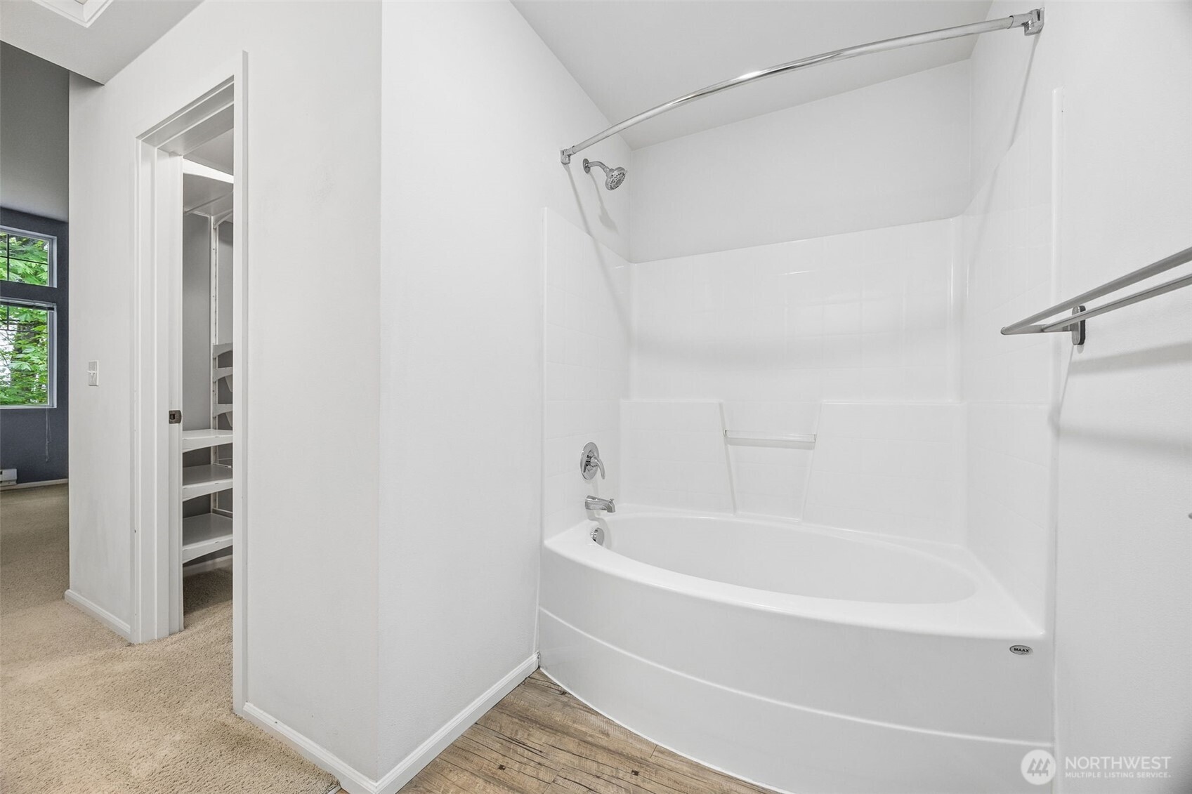 21048 40th Place J2 Property Photo 11