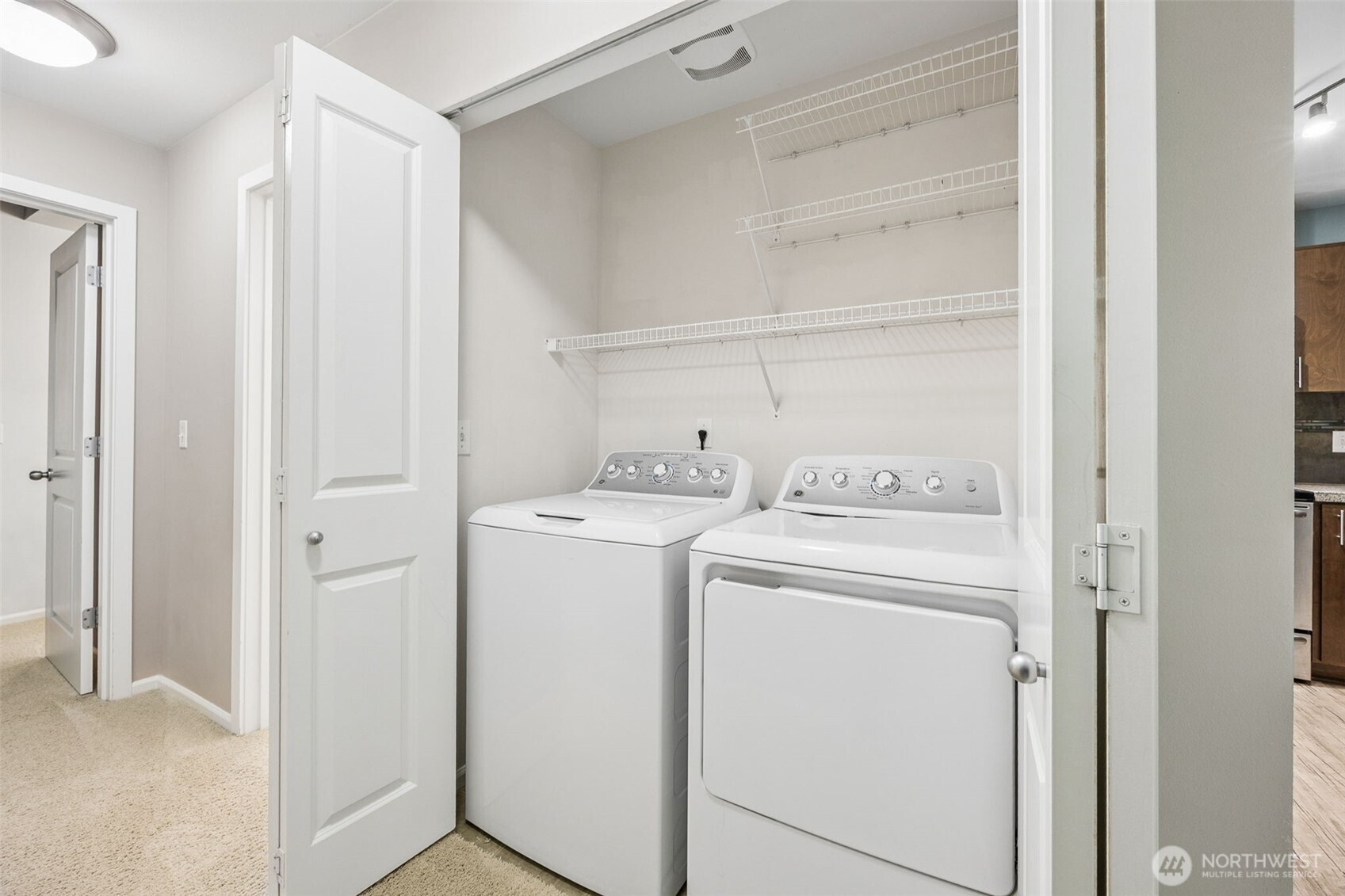 21048 40th Place J2 Property Photo 15