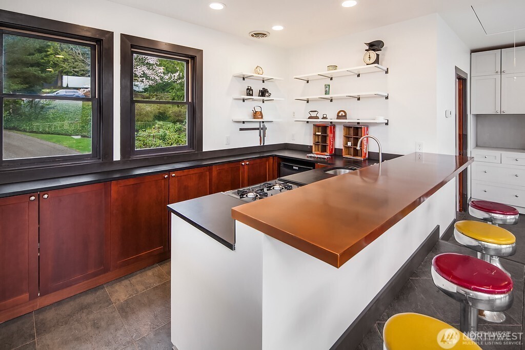 1718 292nd Place Property Photo 31