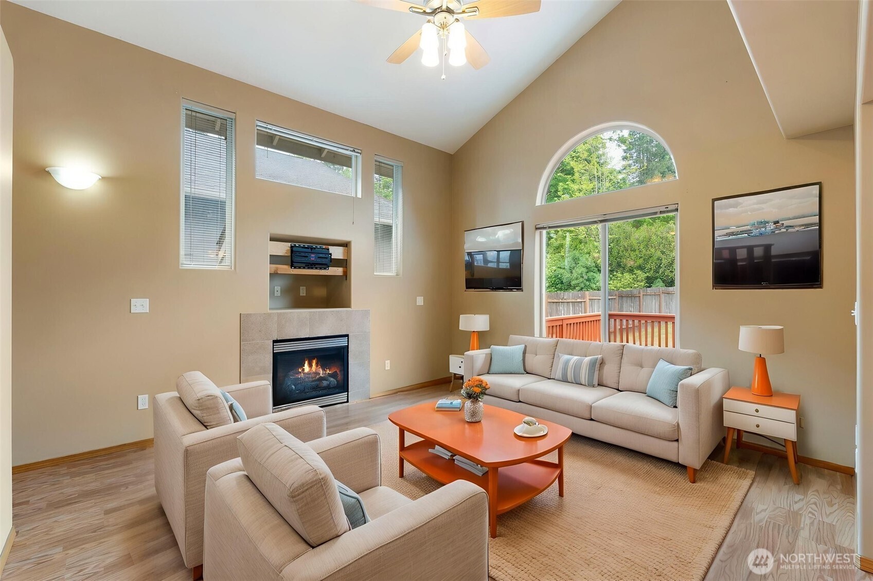 1450 Brown Street Property Photo 3