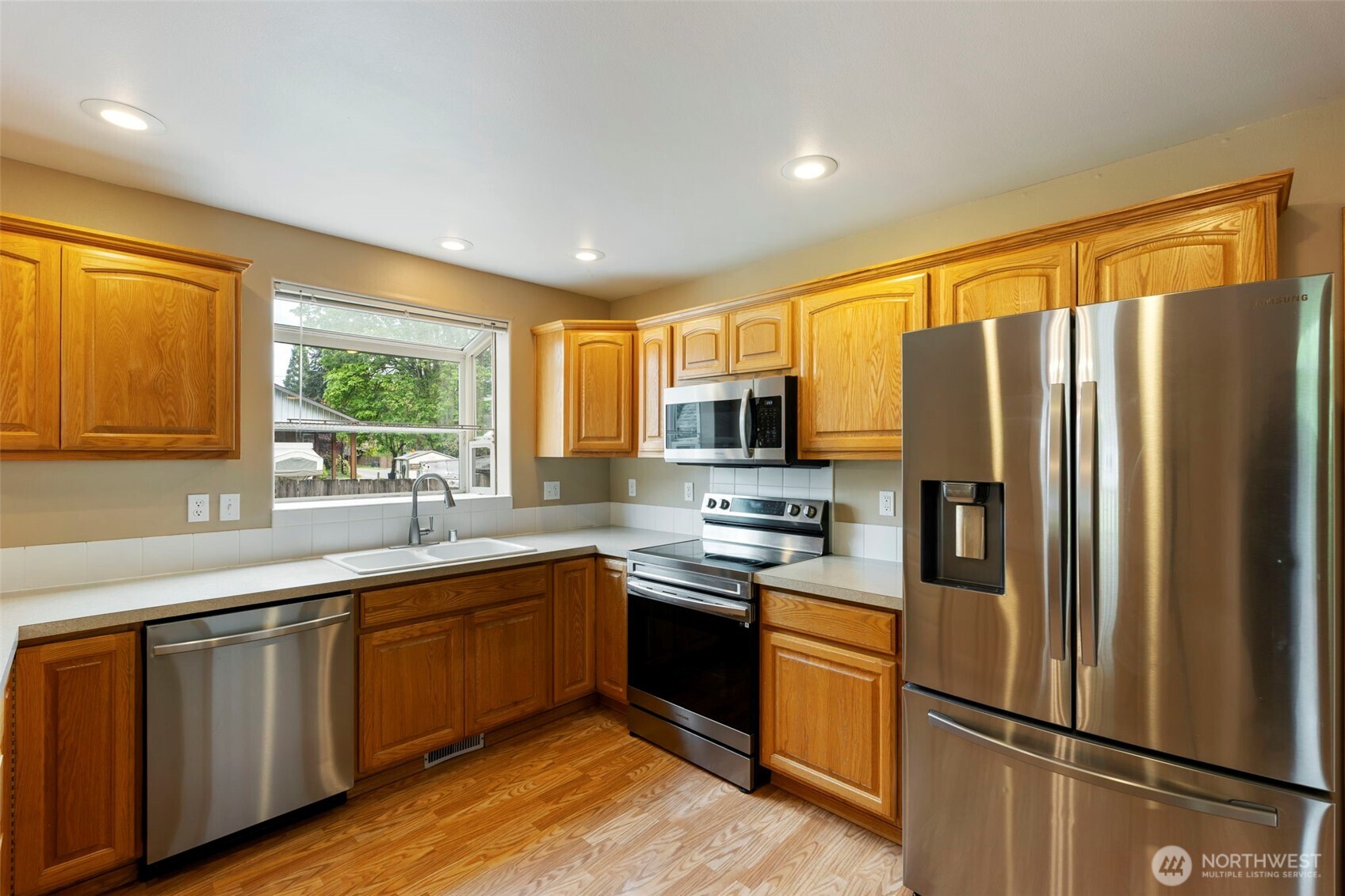 1450 Brown Street Property Photo 10
