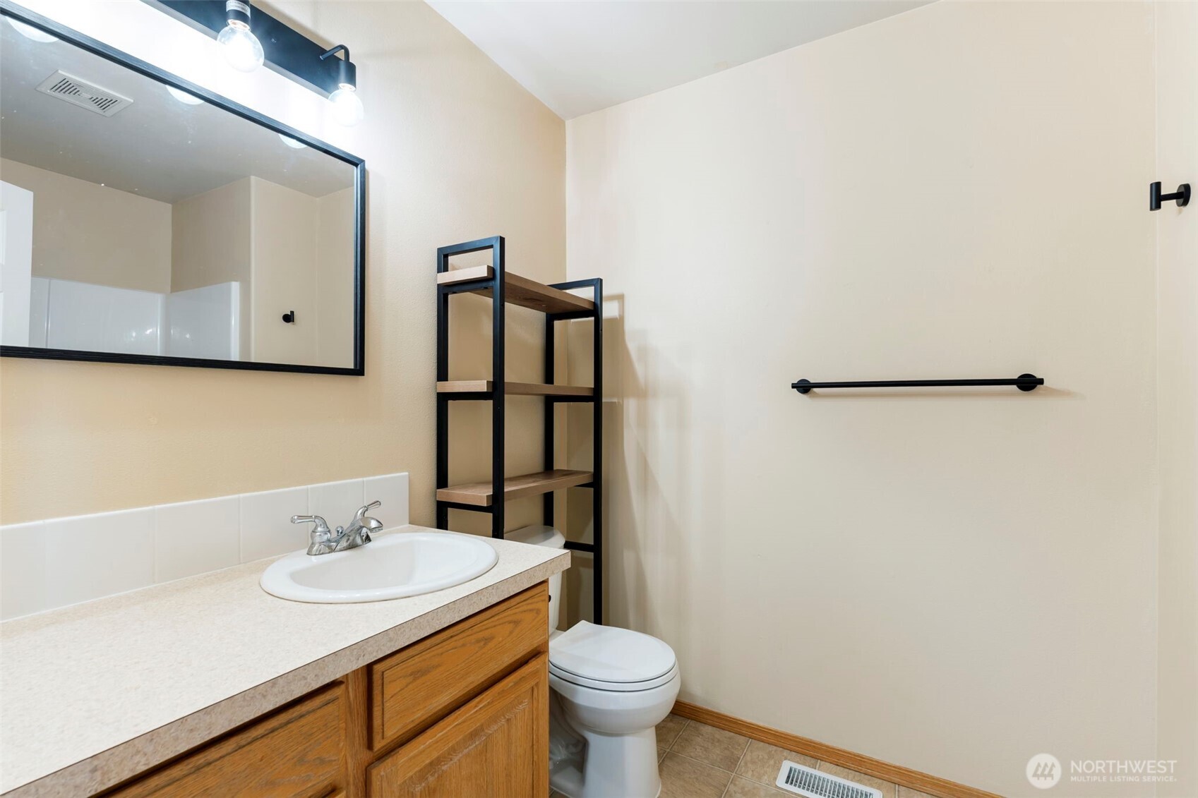 1450 Brown Street Property Photo 23