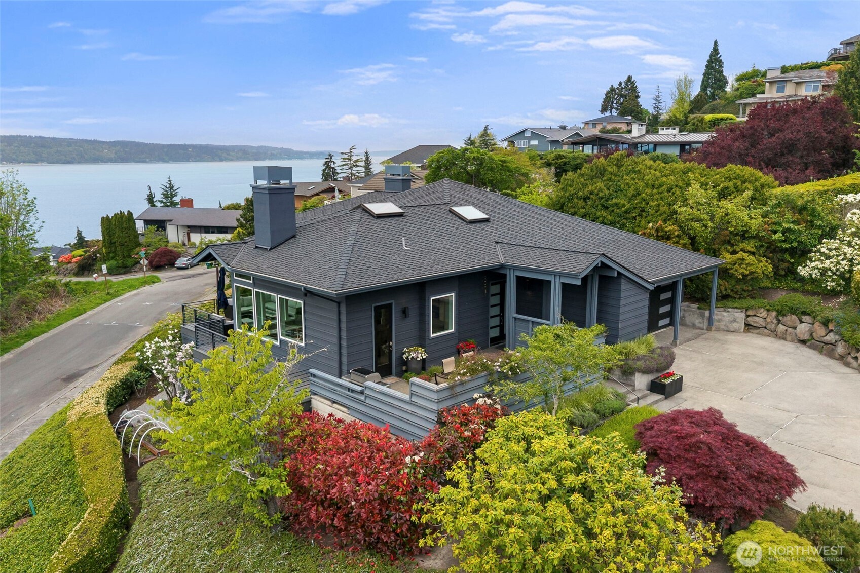 6227 95th Place Property Photo 1