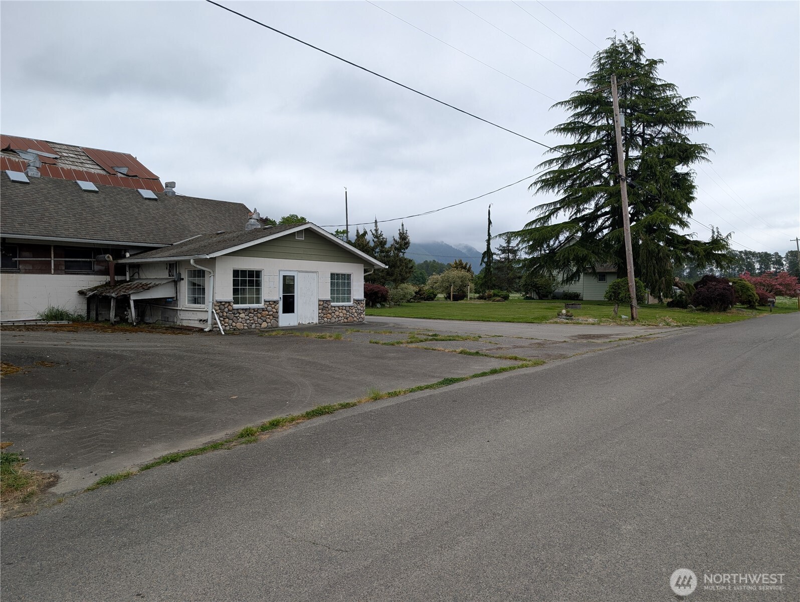 15317 300th Street Property Photo 10