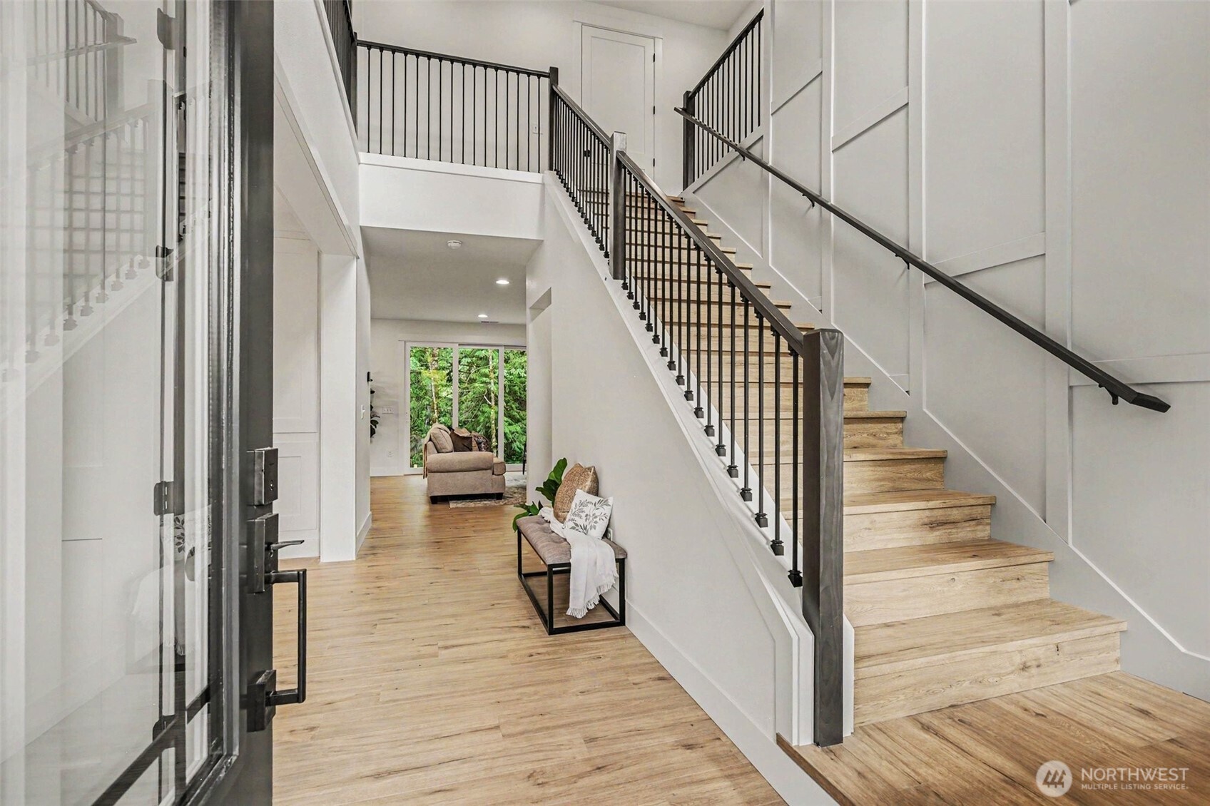 1906 223rd Avenue Property Photo 3