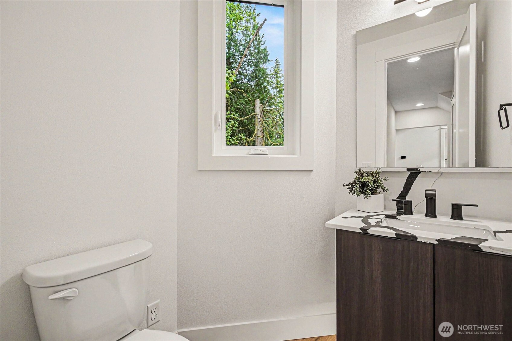1906 223rd Avenue Property Photo 22