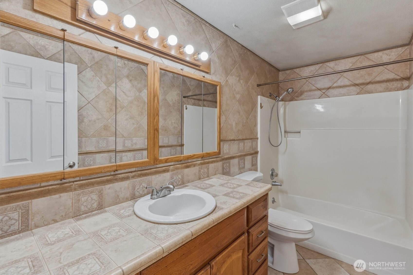 3273 Tori Lane Property Photo 13