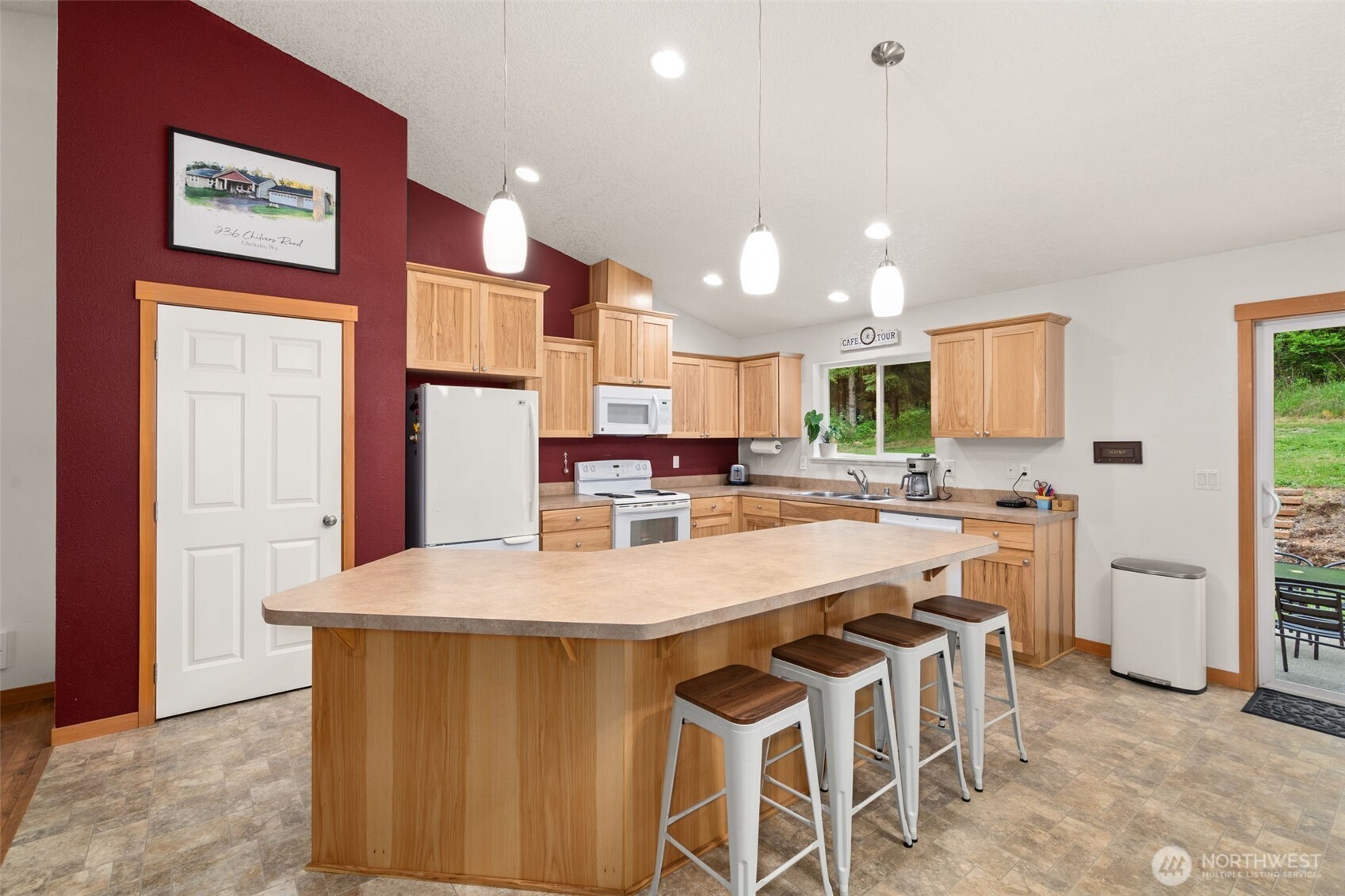 236 Chilvers Road Property Photo 4