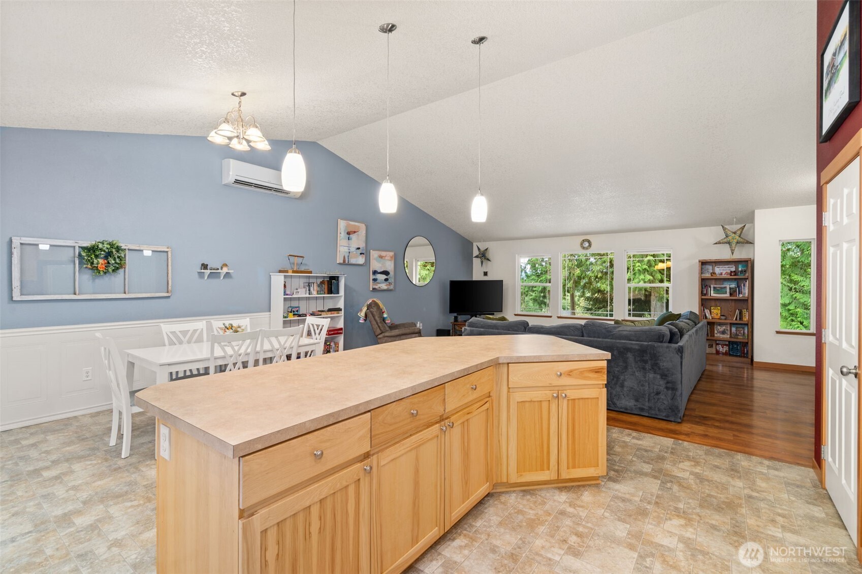 236 Chilvers Road Property Photo 5