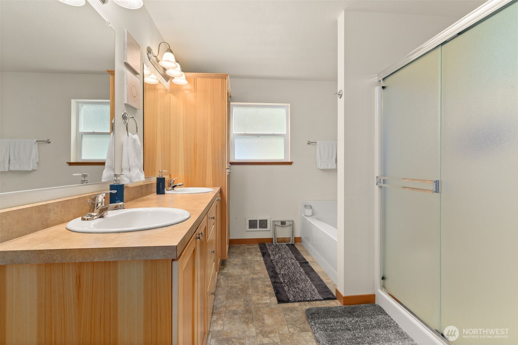 236 Chilvers Road Property Photo 12