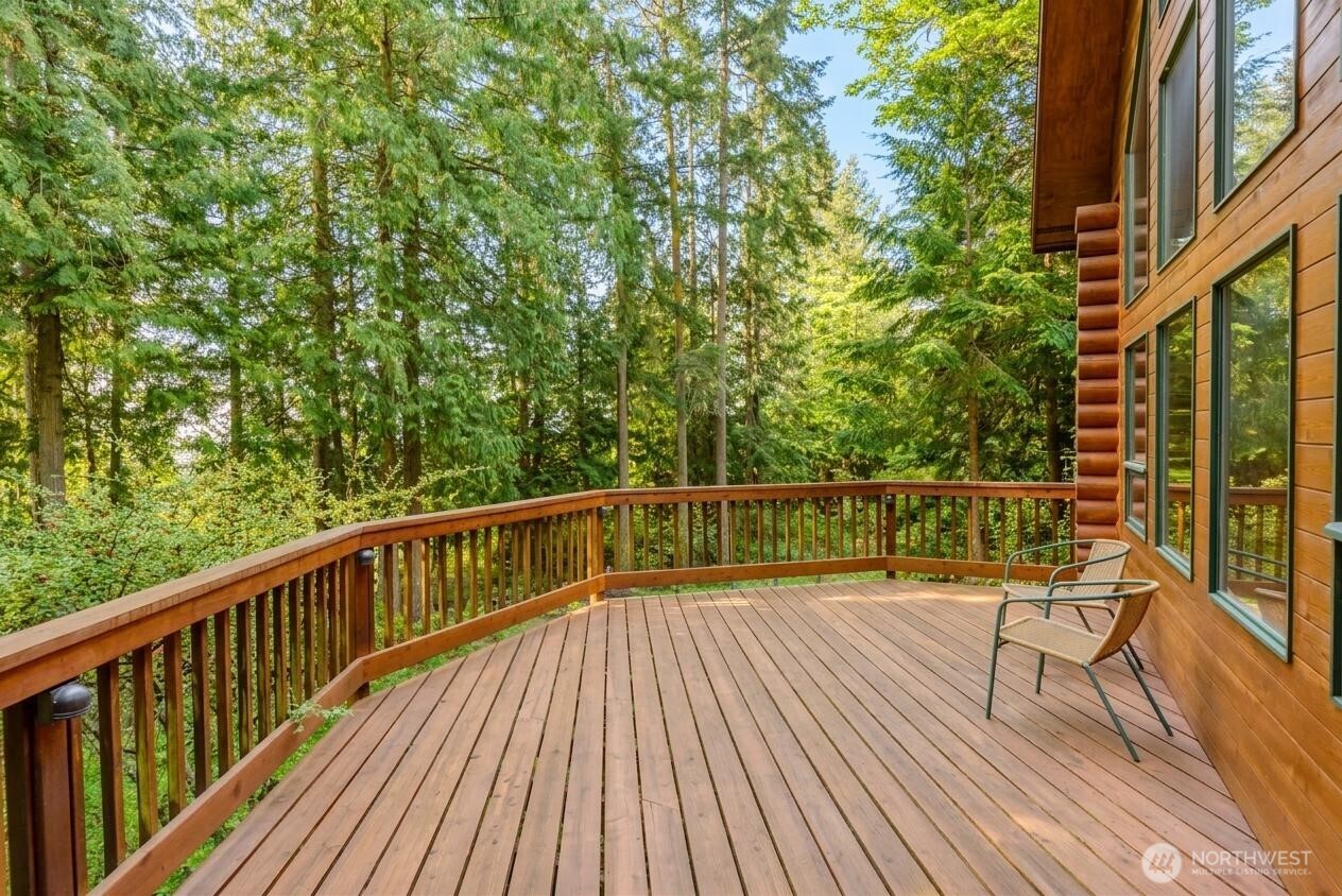 214 Cougar Crest Road Property Photo 18