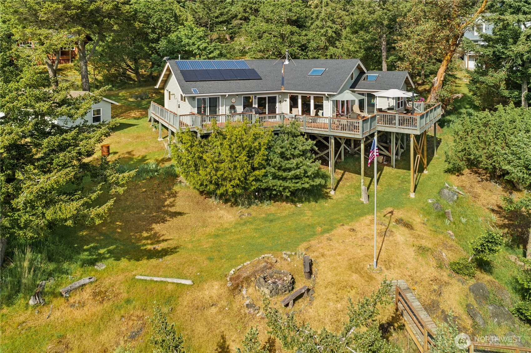260 Harbor Vista Drive Property Photo 2
