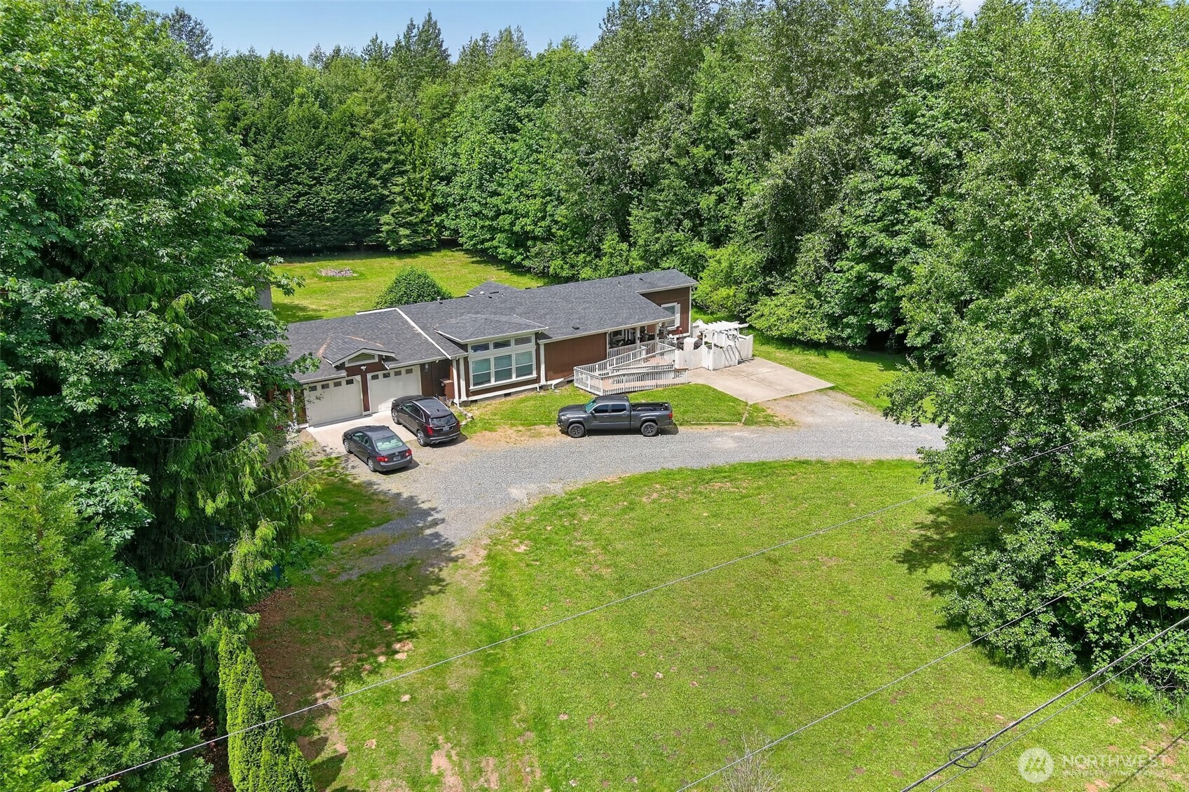2520888 Property Photo 17