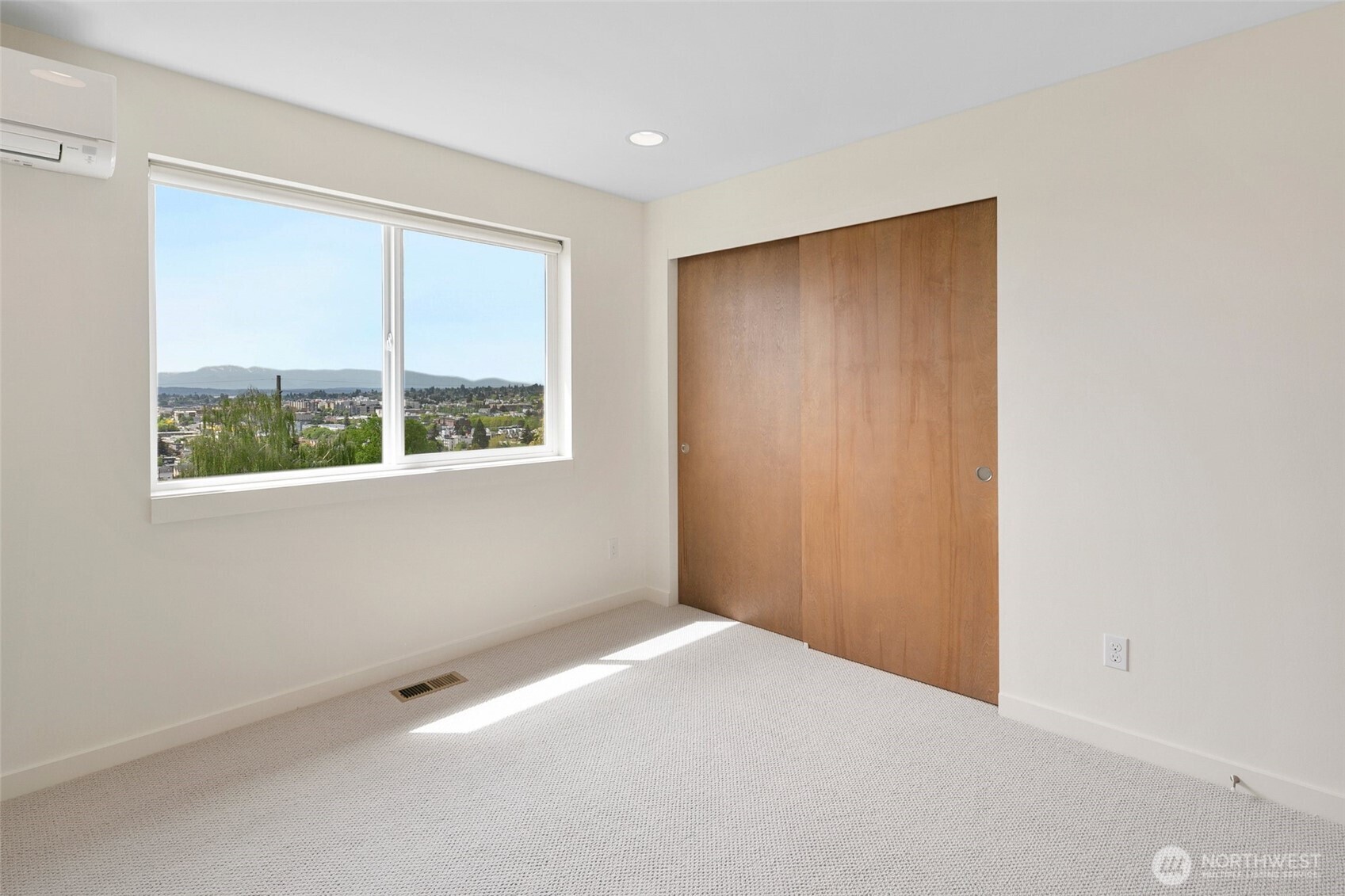 221 Nw 50th Street Property Photo 22